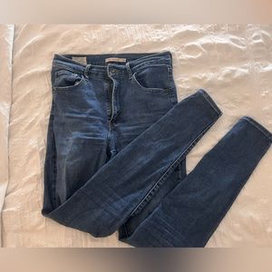Levi’s mile high skinny jeans - size 29